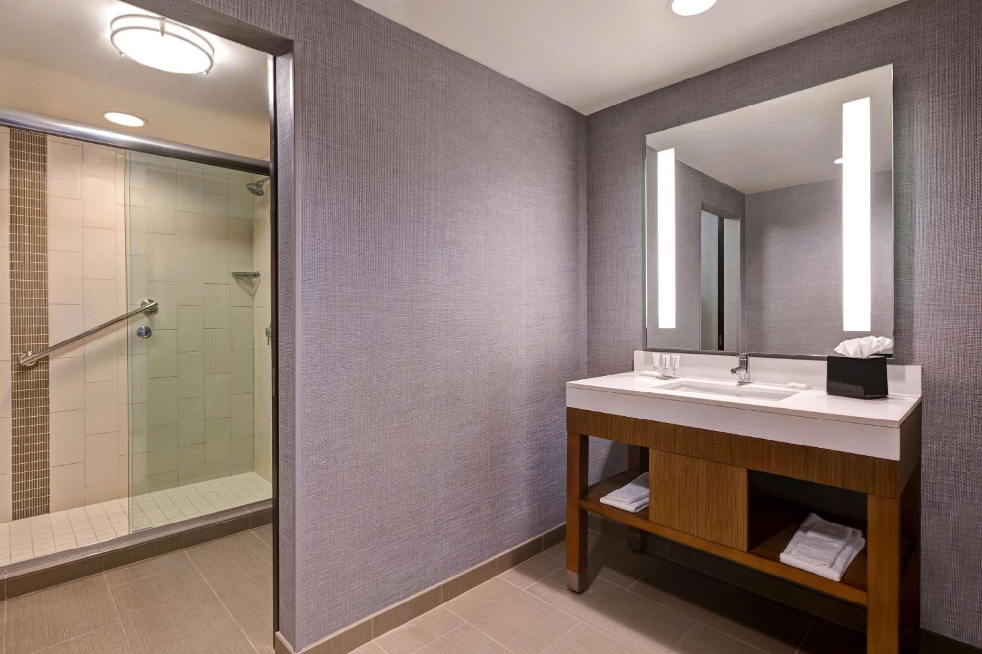 Hyatt Place Bloomington / Normal Extérieur photo