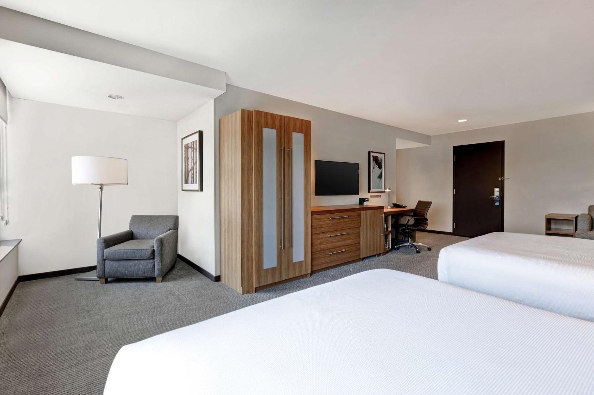 Hyatt Place Bloomington / Normal Extérieur photo