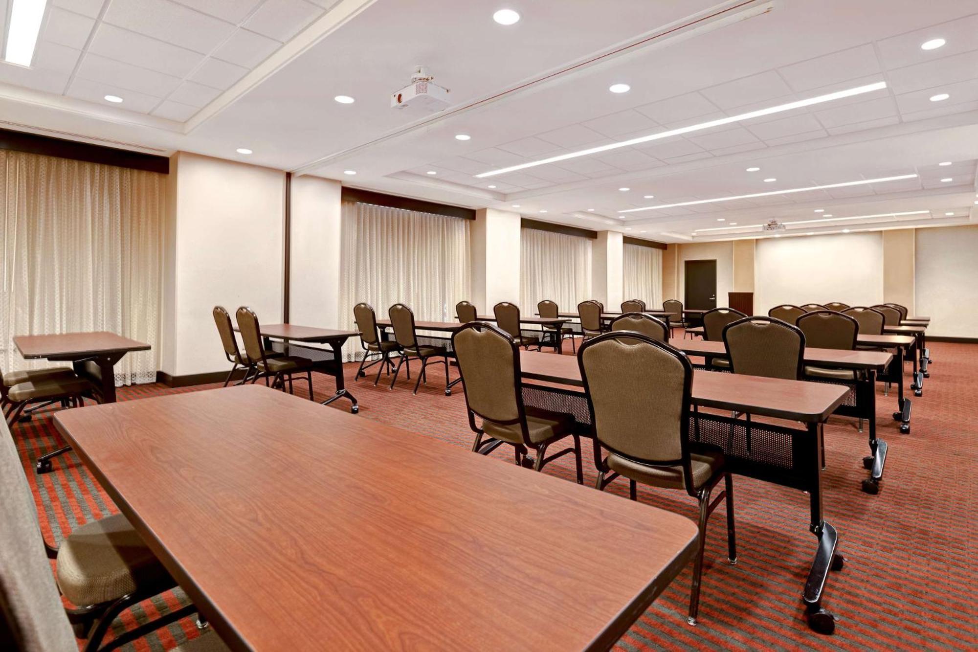 Hyatt Place Bloomington / Normal Extérieur photo