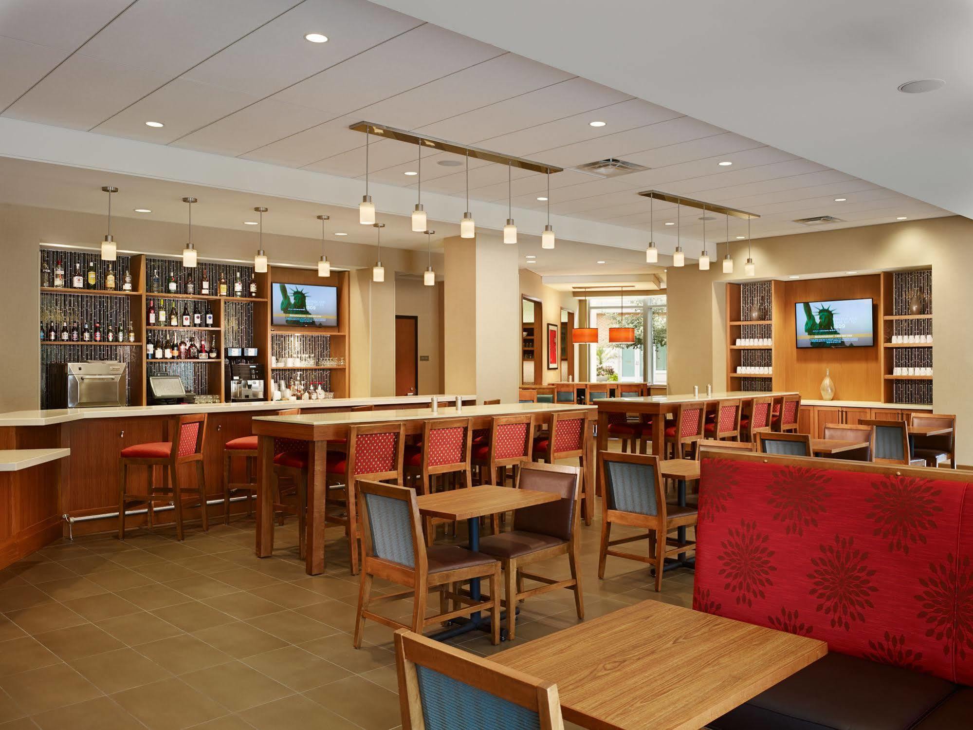 Hyatt Place Bloomington / Normal Extérieur photo